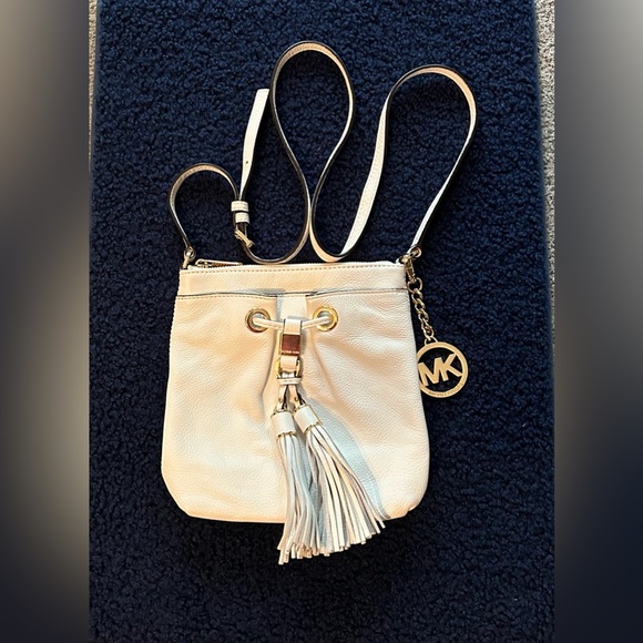 MICHAEL Michael Kors Handbags - Michael Kors Camden white pebbled crossbody